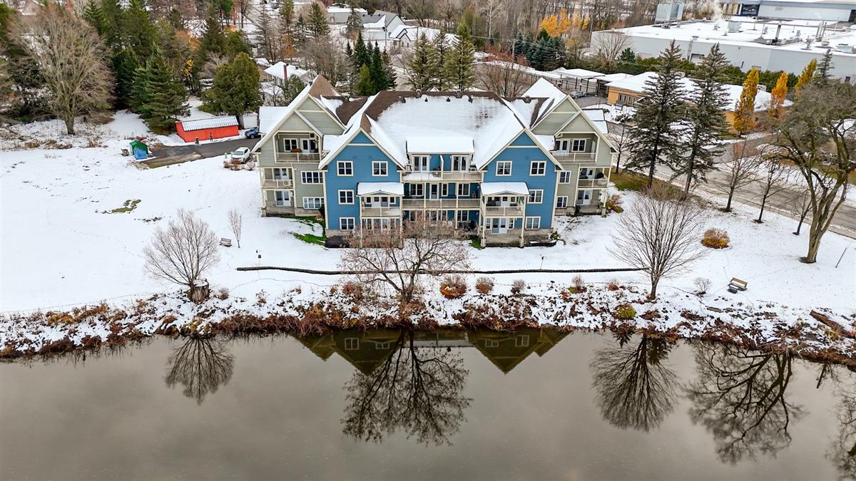 202  Rue de la Rivière, Bedford - Ville, 魁北克省 J0J 1A0, 加拿大