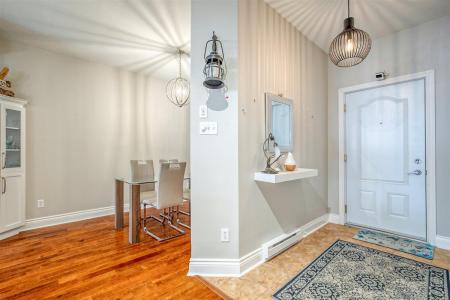 202  Rue de la Rivière, Bedford - Ville, 魁北克省 J0J 1A0, 加拿大