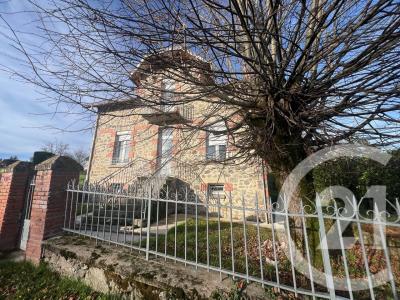 Lacapelle Viescamp, Auvergne 15150, France