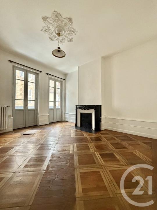 Moulins, Овернь 03000, Франция