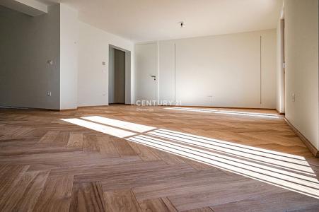 Koper, Semedela, Koper, Obalno - Kraška 6000, Slovenia