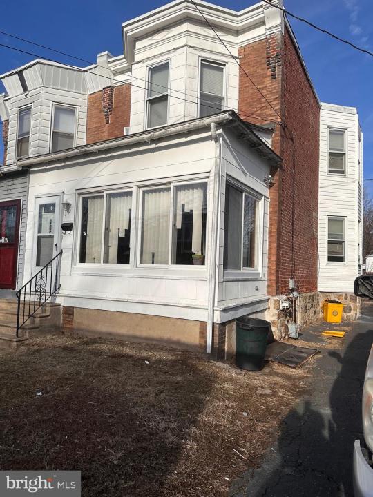 105 Jackson Avenue, COLLINGDALE, פנסילבניה 19023-3303, ארצות הברית של אמריקה