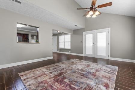 249 Forest Hill Dr, Lexington, 肯塔基州 40509, 美国