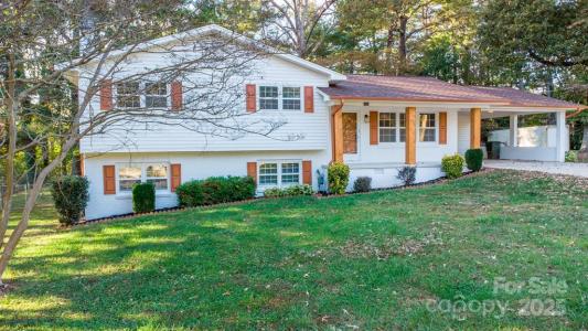 3851 Idlewood Acres Road, Hickory, شمال كارولينا 28601, الولايات المتحدة
