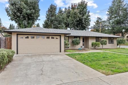 800 Andrew Drive, Yuba City, カリフォルニア 95991, アメリカ合衆国