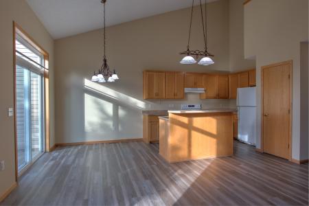 2185 Cleveland Way S, Cambridge, Minnesota 55008, USA