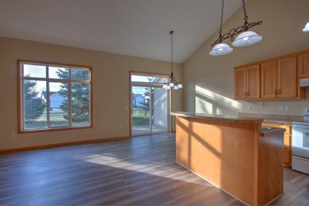 2185 Cleveland Way S, Cambridge, Minnesota 55008, USA