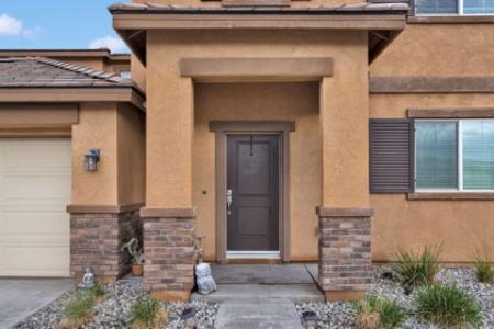 13051 Woodhill St., Victorville, קליפורניה 92392, ארצות הברית של אמריקה 