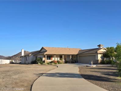 101 Via De La Valle, Lake Elsinore, California 92532, USA