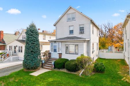 11 Davison Avenue , East Brunswick, NJ 08816, USA