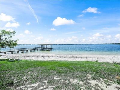 606 E Cornell Street, Avon Park, 佛罗里达州 33825, 美国