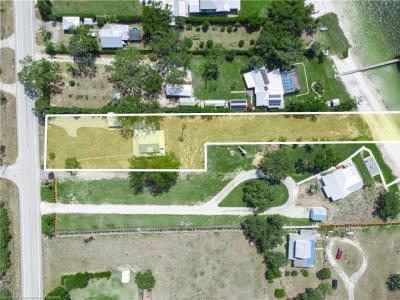 606 E Cornell Street, Avon Park, 佛罗里达州 33825, 美国