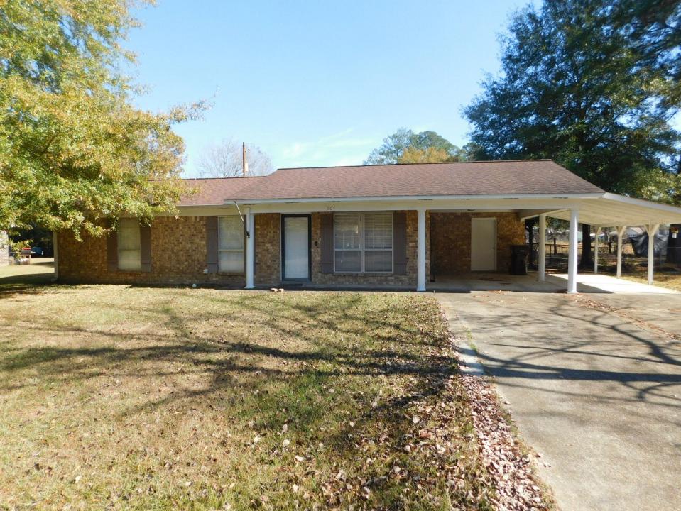 307 David Street, Amory, Mississippi 38821, USA