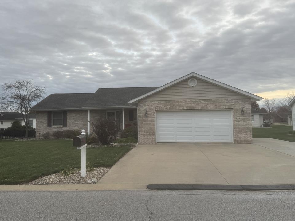 30 N Porte, Highland, אילינוי 62249, ארצות הברית של אמריקה 