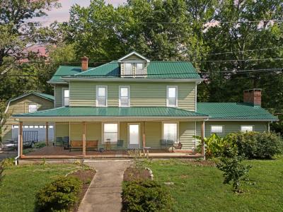 109 Bridge Avenue, Berea, Kentucky 40403, USA