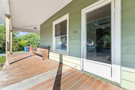 109 Bridge Avenue, Berea, Kentucky 40403, USA