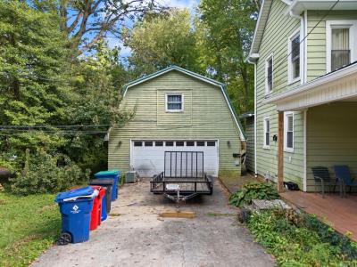 109 Bridge Avenue, Berea, Kentucky 40403, USA