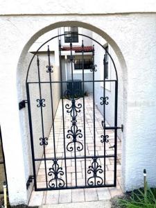 8214 Ambrose Cove Way, ORLANDO, 佛罗里达州 32819, 美国