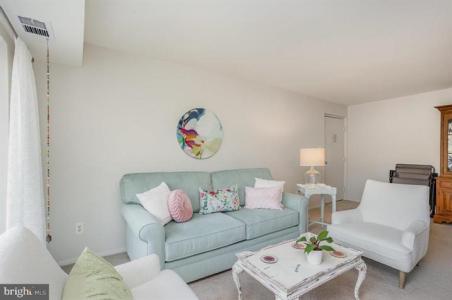 3 Summit Hill Ct #B-2, Catonsville, 马里兰州 21228, 美国