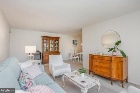 3 Summit Hill Ct #B-2, Catonsville, 马里兰州 21228, 美国