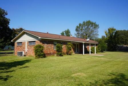 300 North Easthaven Drive, Amory, Mississippi 38821, USA