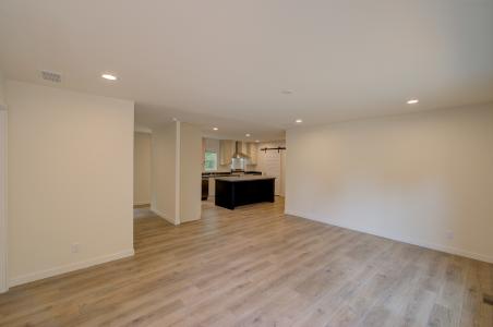 20405 Crane Place, Ocean Park, Washington 98640, USA