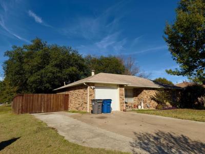 301 E Milas Lane, Glenn Heights, Texas 75154, États-Unis
