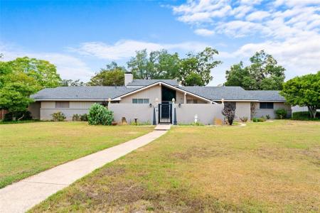 1115 S Greenstone Lane, Duncanville, Texas 75137, USA