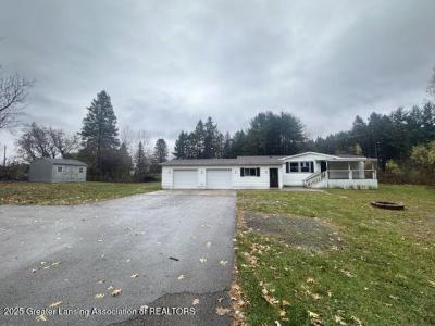 14095 Woodbury Road, Haslett, Michigan 48840, USA