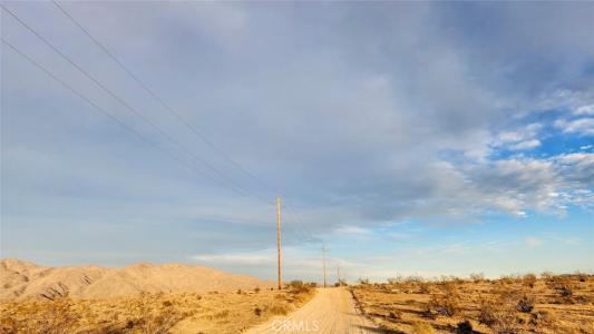 0 Japatul, Apple Valley, Califórnia 92308, Estados Unidos