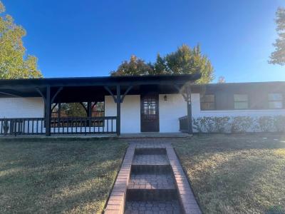 108 Hughes, Marshall, Texas 75672, États-Unis