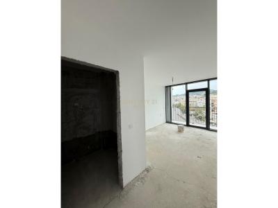 Liqeni i Tiranës |##| Rruga e Kosovarëve, Tirana, אלבניה