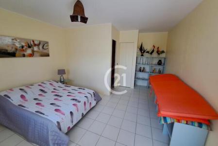 Ensemble de 3 bâtiments pour projet immobilier, Le Marin, 马提尼克