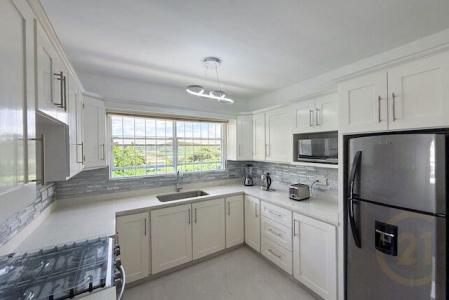 Flora Bella Modern Studio (Large), Lance aux Epines, St.George West Indies, Grenada