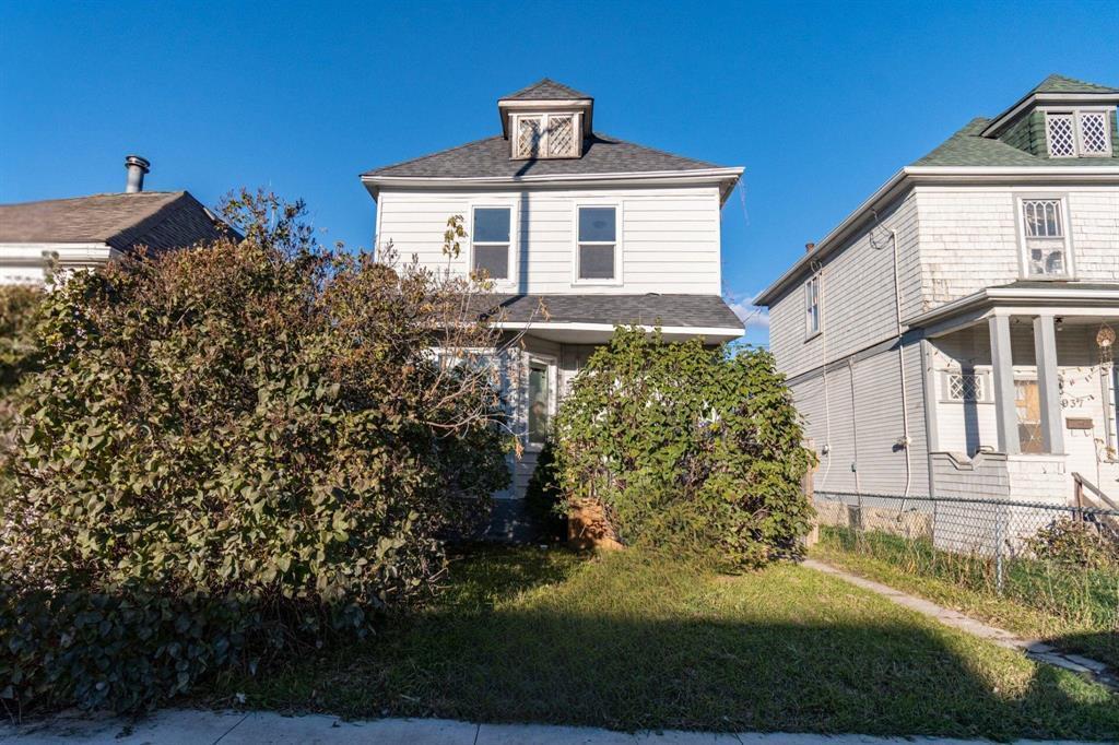 939 SELKIRK AVENUE, Winnipeg, מניטובה R2X 0B9, קנדה 