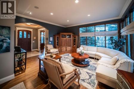 323 SNOWBERRY PLACE, Rural Rocky View County, Alberta T3Z 3E4, Canada