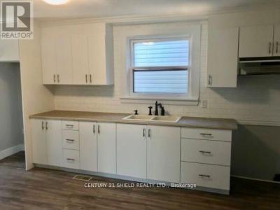 647 GLOUCESTER STREET NORTH, Cornwall, Ontario K6H 3X7, Canada