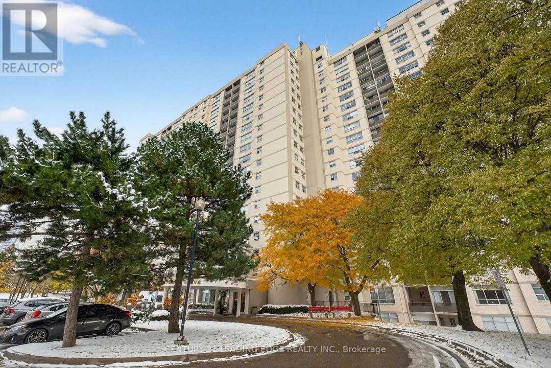 5 PARKWAY FOREST DRIVE, Toronto (henry Farm), オンタリオ M2J 1L2, カナダ