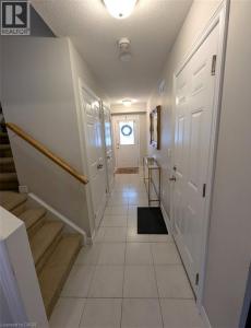 371 VINCENT DRIVE, Ayr, Ontario N0B 1E0, Canadá