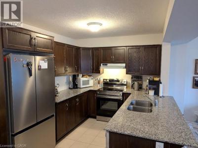 371 VINCENT DRIVE, Ayr, Ontario N0B 1E0, Canadá