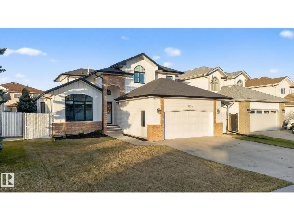 7224 158 AV NW, Edmonton, Alberta T5Z 2Z6, Canada