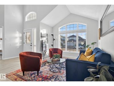 7224 158 AV NW, Edmonton, Alberta T5Z 2Z6, Canada