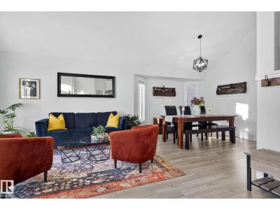 7224 158 AV NW, Edmonton, Alberta T5Z 2Z6, Canada