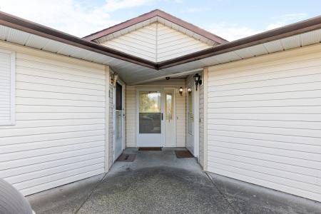 45344 HODGINS AVENUE, Chilliwack, British Columbia V2P 1P5, Canada