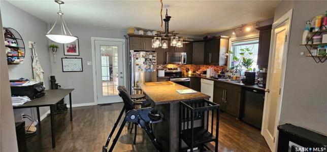 914 108TH AVENUE, Tisdale, Saskatchewan S0E 1T0, Canada