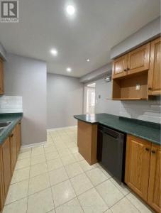 3 BLOSSOM AVENUE, Brampton (downtown Brampton), Ontario L6X 2W2, CANADÁ