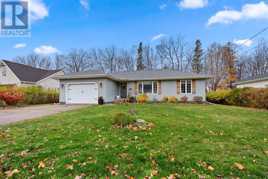 244 COLIN AVENUE, Summerside, 艾德華王子島 C1N 5W6, 加拿大