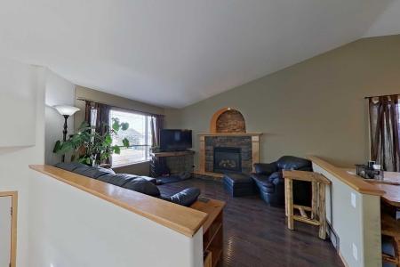 145 BLACKFOOT CIRCLE W, Lethbridge, Alberta T1K 7T4, Canada