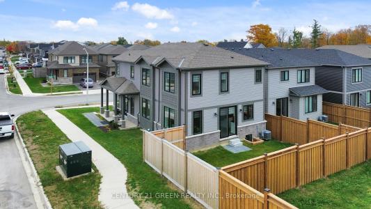 175 BLACKBIRD WAY, Hamilton, Ontario L0R 1W0, Canada