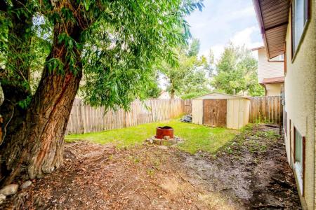 3 COLUMBIA PLACE W, Lethbridge, Alberta T1K 5A8, Canada